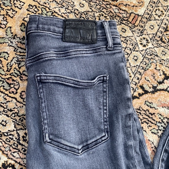 Denim Forum Jeans - Picture 2 of 7